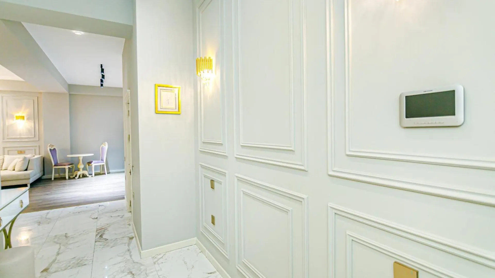 Radison Luxury Apartment Baku 0*,